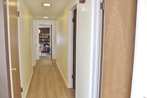 1235c - 491349 Capri Beach Retreat