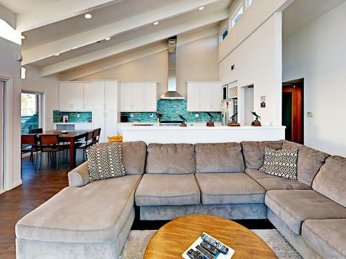 Waterfront Gem