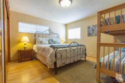 4121 O -751505 Blue Water Horizon Beach House