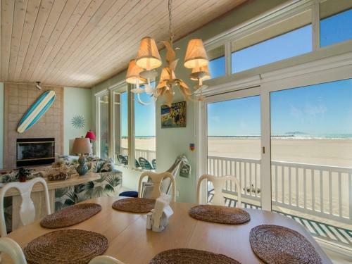 3441o - 501429 Mollies By The Sea