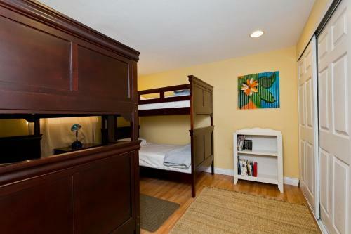 5128m - 636099 Mandalay Shores