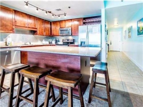Apartamento Laketown Wharf 1326 Pcb Condo