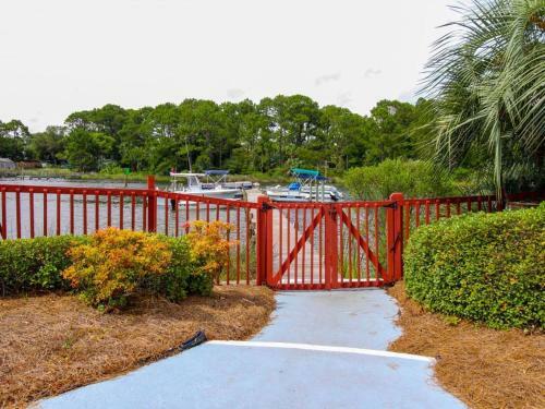 The Inn At St. Thomas Square #1208a