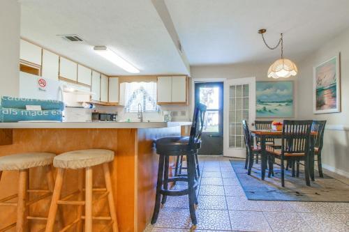 Gulf Highland 135 Damon Circle
