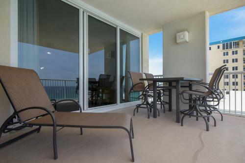 Apartamento Majestic Beach Resort By Book That Condo