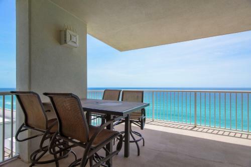 Apartamento Majestic Beach Resort By Book That Condo