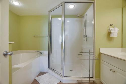 Apartamento Majestic Beach Resort By Book That Condo