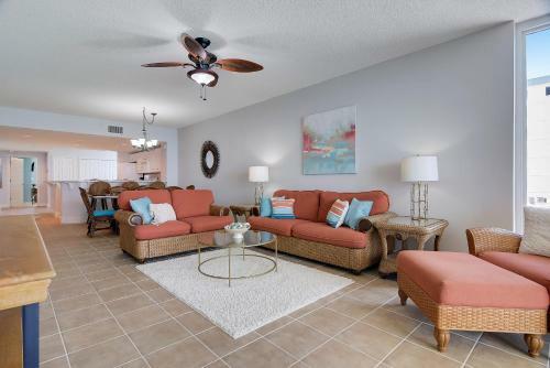Apartamento Majestic Beach Resort By Book That Condo