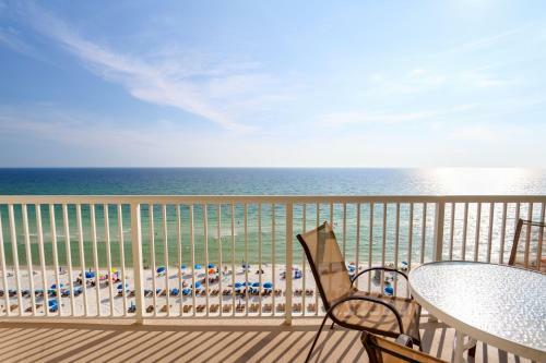 Apartamento Majestic Beach Resort By Book That Condo