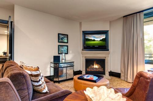 Apartamento 2100 Frostwood Drive Condo