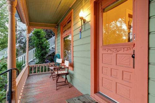 Abode At Heirloom House