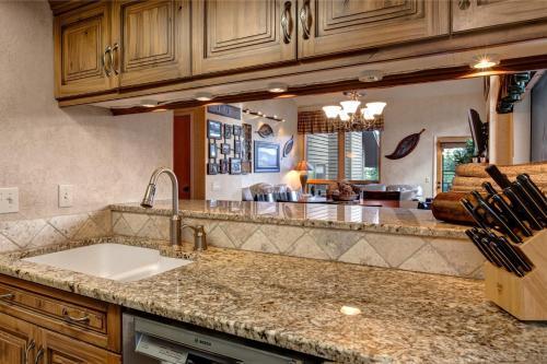3754 Navajo Trail Townhouse Unit 80