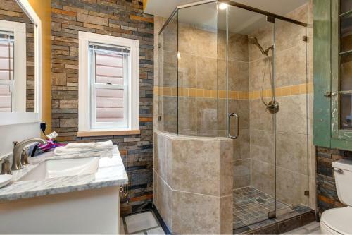 Ontario Park City Bungalow Cabin