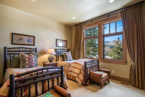 Villa Blacktail Lodge - Five Bedrooms