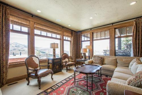 Villa Blacktail Lodge - Five Bedrooms