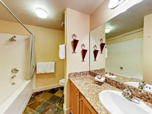 Apartamento Crestview Condo #b304