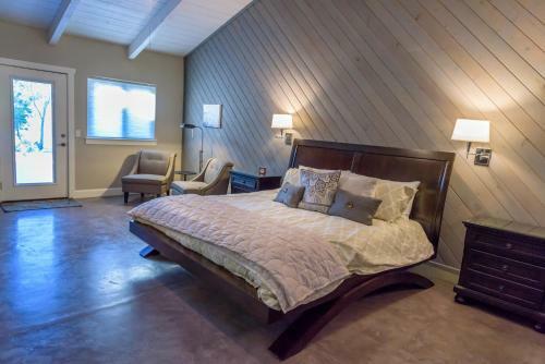 Deer Mountain Retreat