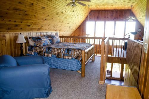 A Grand View From Above #225 - Two Bedroom Cabin