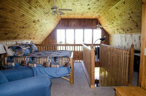A Grand View From Above #225 - Two Bedroom Cabin