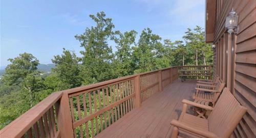 A Grand View From Above #225 - Two Bedroom Cabin