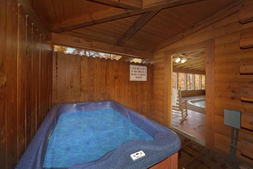 Gone Swimmin' #260 - Two Bedroom Cabin