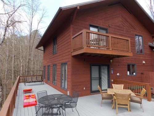 Wandering Bear Lodge Chalet