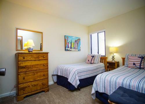 Pismo Shores Three-bedroom Apartment #133