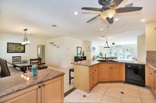 Affinity Robbins -five Bedroom Home