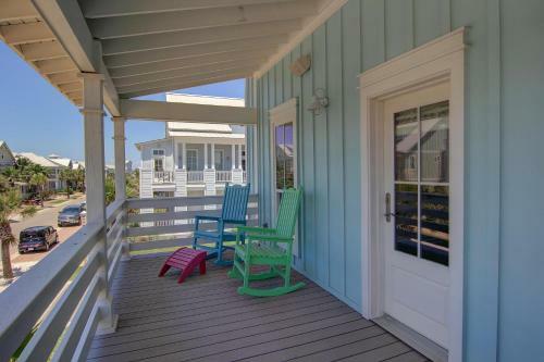 Cinnamon Shore- Seafare 251 Be