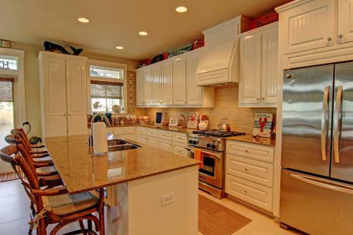 Cinnamon Shore- The Veranda 141 Be