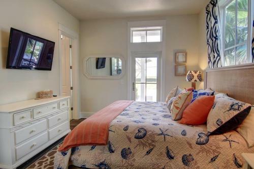 Cinnamon Shore- Lollygag 107 St