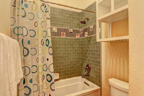 Cinnamon Shore- The Sunflower 163 Be