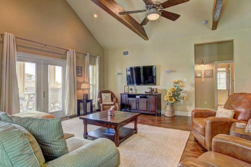 Cinnamon Shore- The Sunflower 163 Be