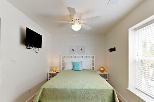 The Commons 402 - Three Bedroom Townhome