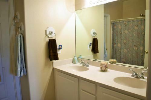 9th St Town House 601 - Two Bedroom Townhome