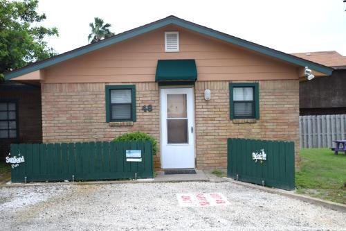 #48 Sea Isle Village (surf Shack) Cabin