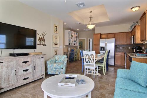 Island Time 101 Townhouse