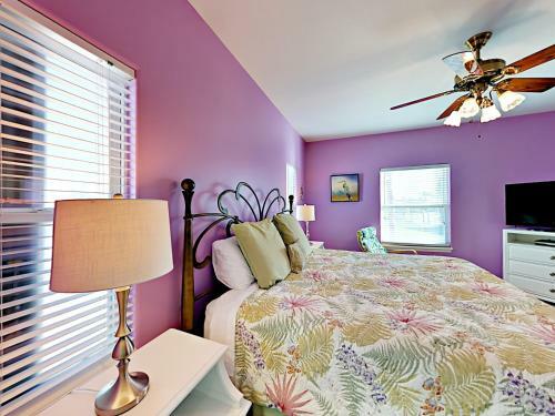 Beachy Keen - Five Bedroom Home