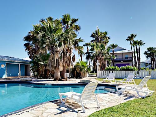 Beachy Keen - Five Bedroom Home