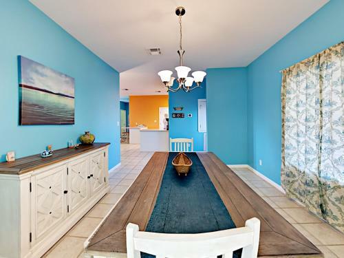 Beachy Keen - Five Bedroom Home