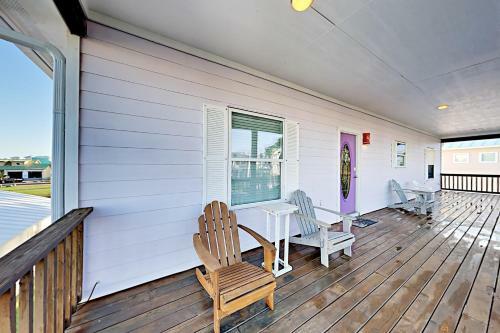 Beachy Keen - Five Bedroom Home