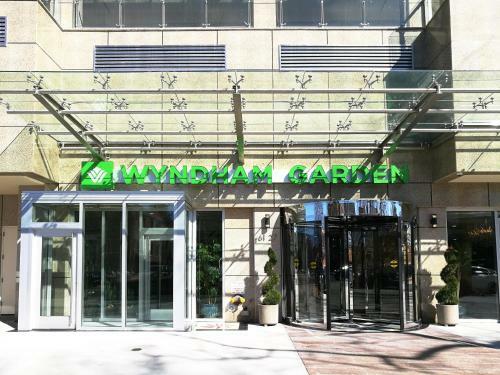 Hotel Wyndham Garden Fresh Meadows Flushing