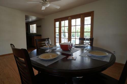 203. The Mottle Villa | Rm 3br/3ba