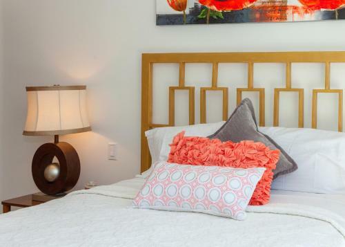 Nestled In The Cove - 3 Bedroom
