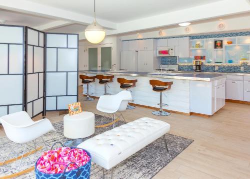 Nestled In The Cove - 3 Bedroom