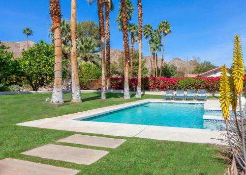 Nestled In The Cove - 3 Bedroom