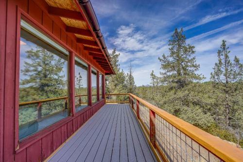 Mid Century Deschutes River Cabin