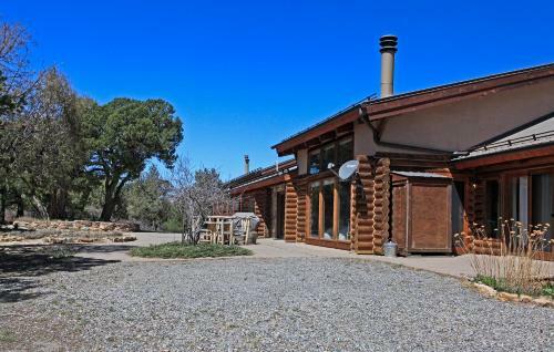 Dalton Ranch - 290 Horse Thief Lane Home