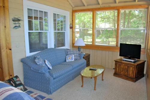 Cedar - Elbert's - Hiller Vacation Homes