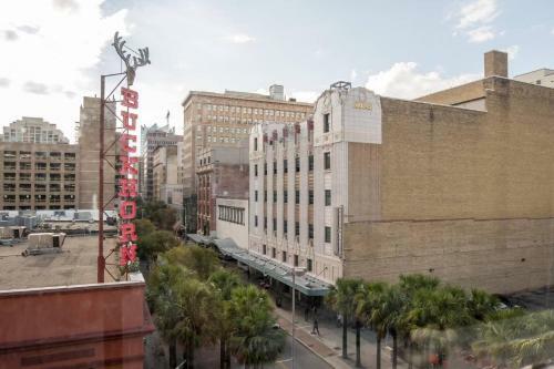 Apartamento Urban Luxury 2br Apt Near Riverwalk